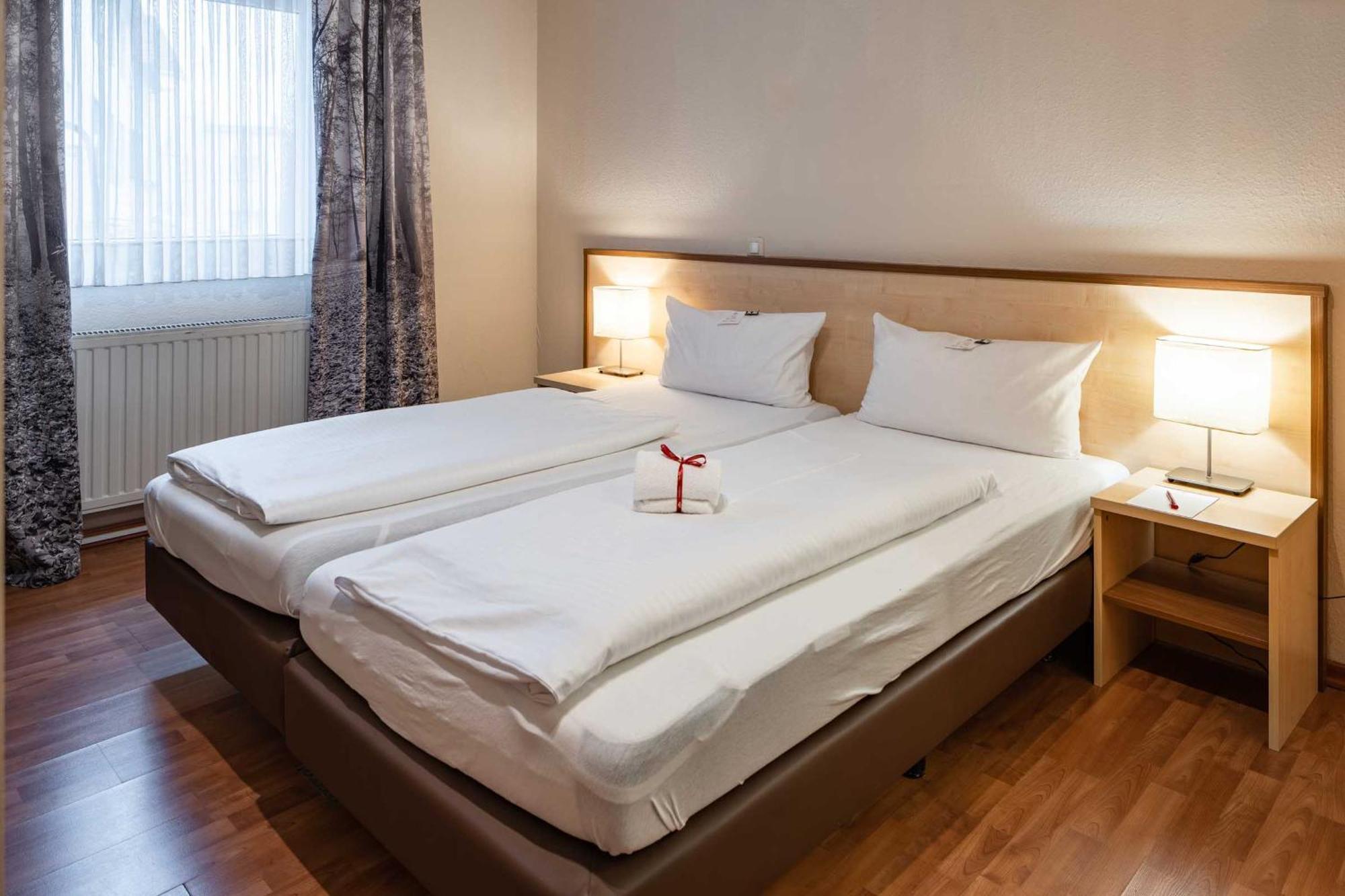 Astoria Easy Hotel 3*